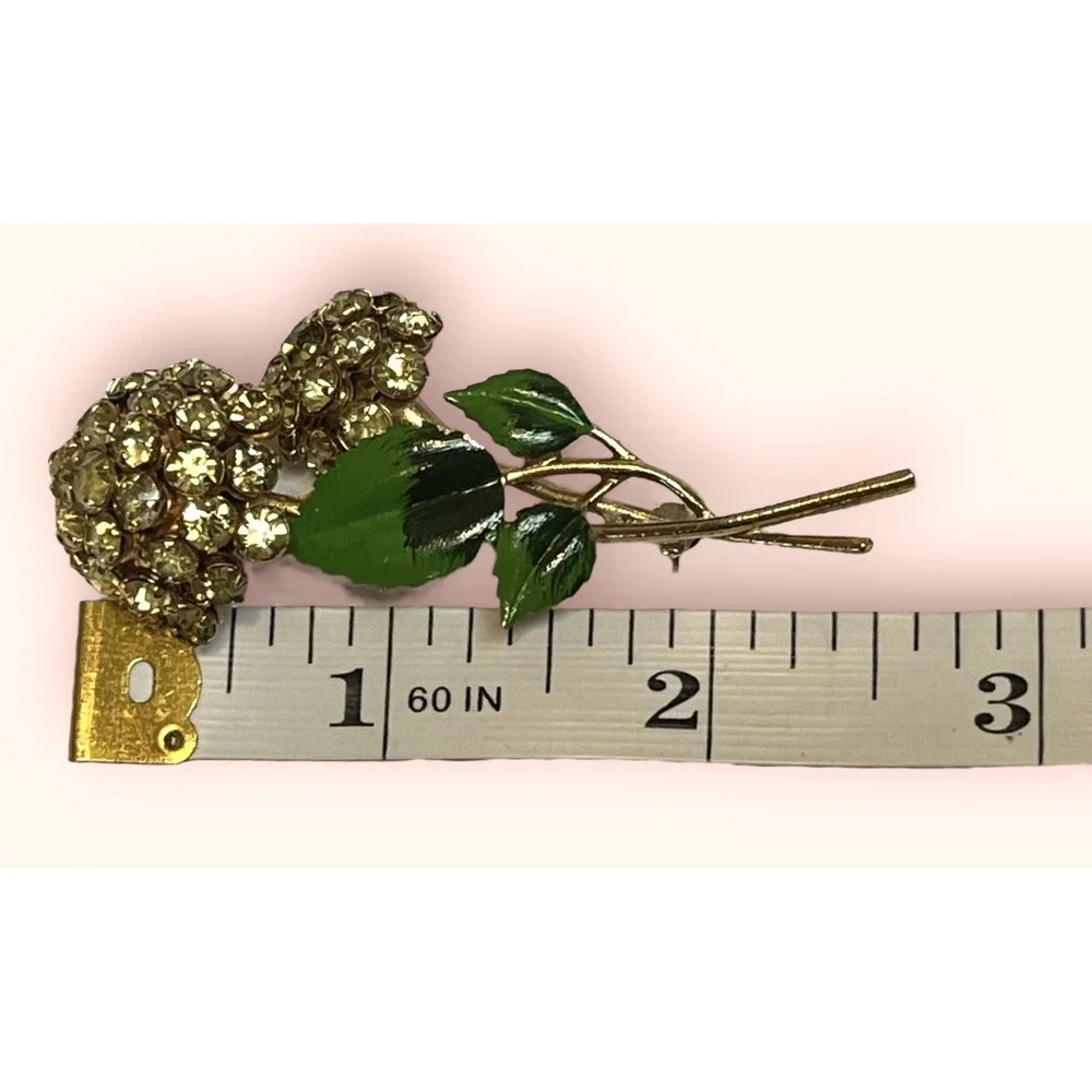 VINTAGE Unsigned Beauty Estate Jonquil Rhinestone Enamel Flower Pin Brooch
